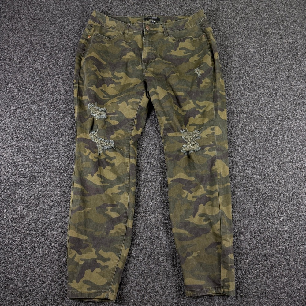 Judy Blue Pants Womens 18W Skinny Fit JB8473 Green Camo Distressed EUC